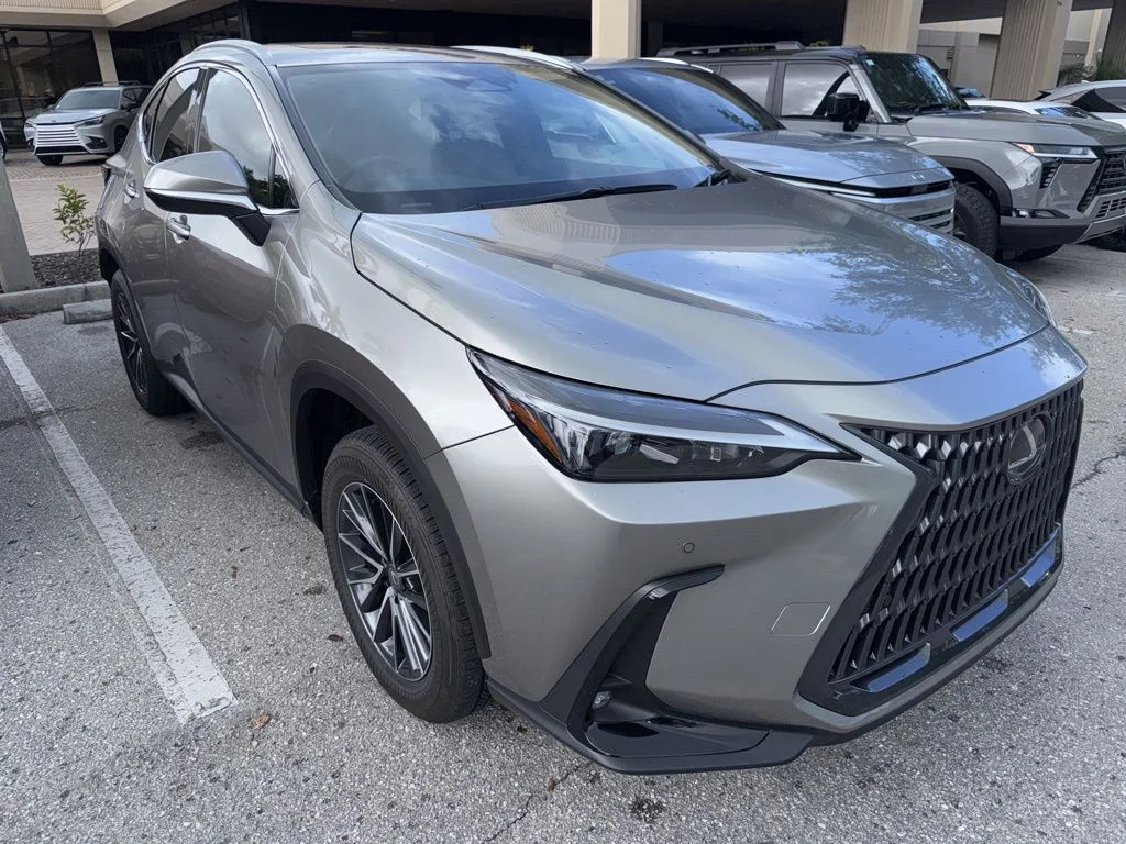 2025 Lexus NX 350's photo