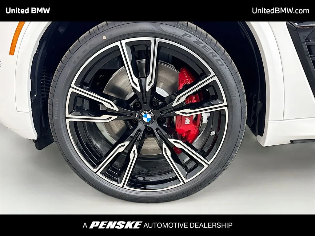 New 2026 Alpine White BMW M60i image 2