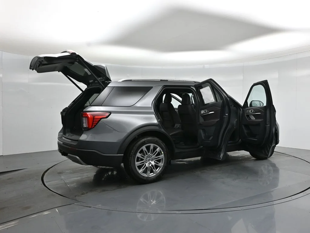 New 2026 Carbonized Gray Metallic Ford Platinum image 5