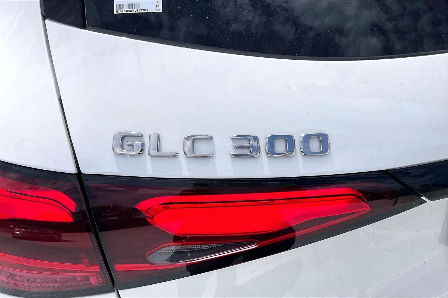 Used 2026 Polar White Mercedes-Benz GLC 300 image 31