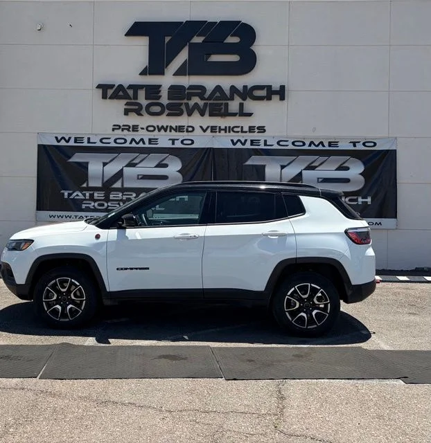 2025 Jeep Compass Trailhawk - Photo 11