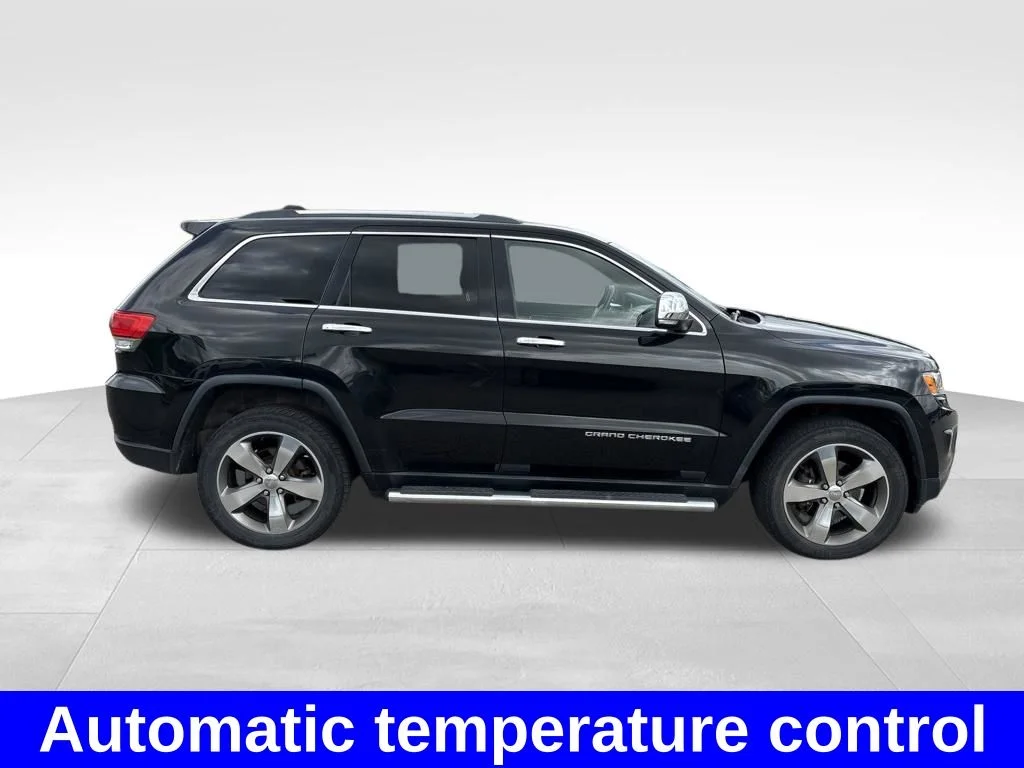 Used 2014 Black Jeep Limited image 7