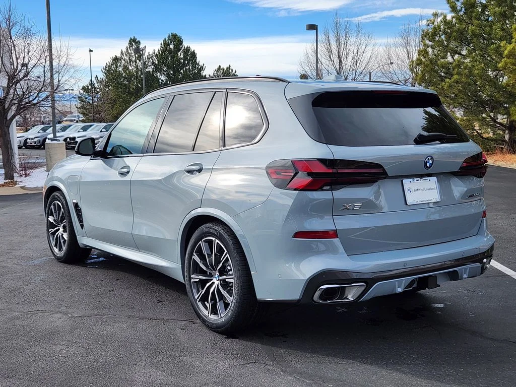 2026 BMW X5 50e - Photo 3