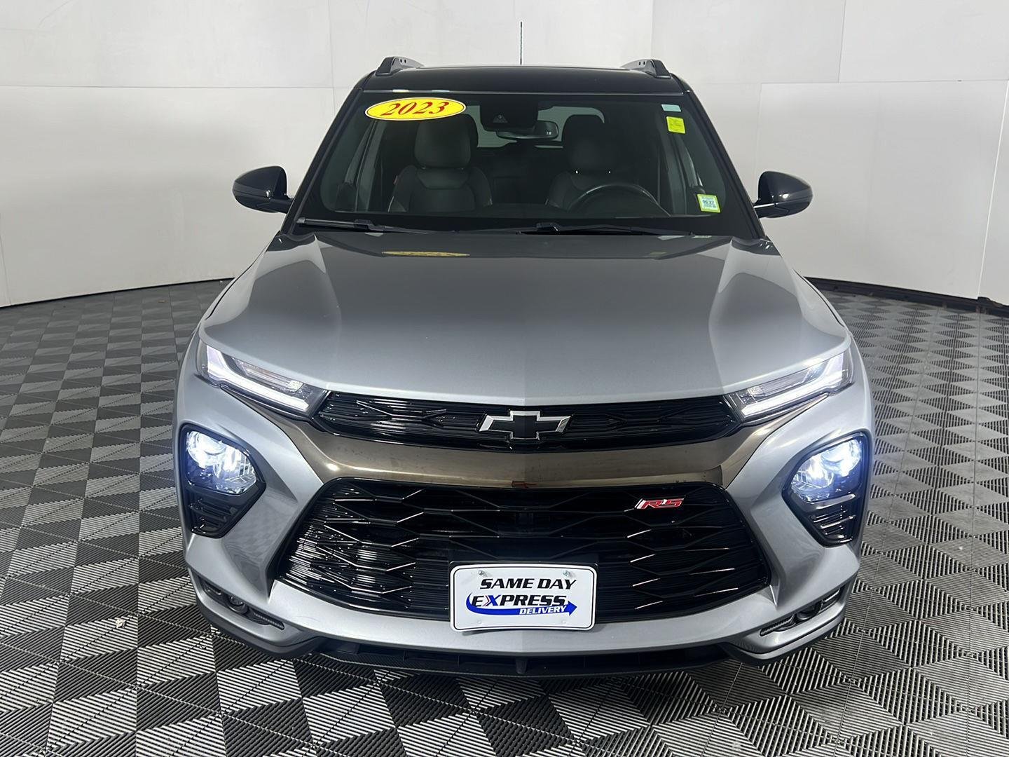 Used 2023 Sterling Gray Metallic Chevrolet RS image 24