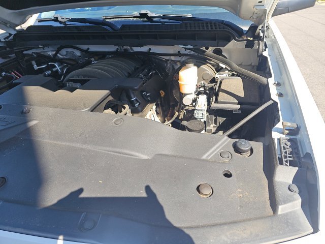 Used 2017 White Chevrolet LT image 21