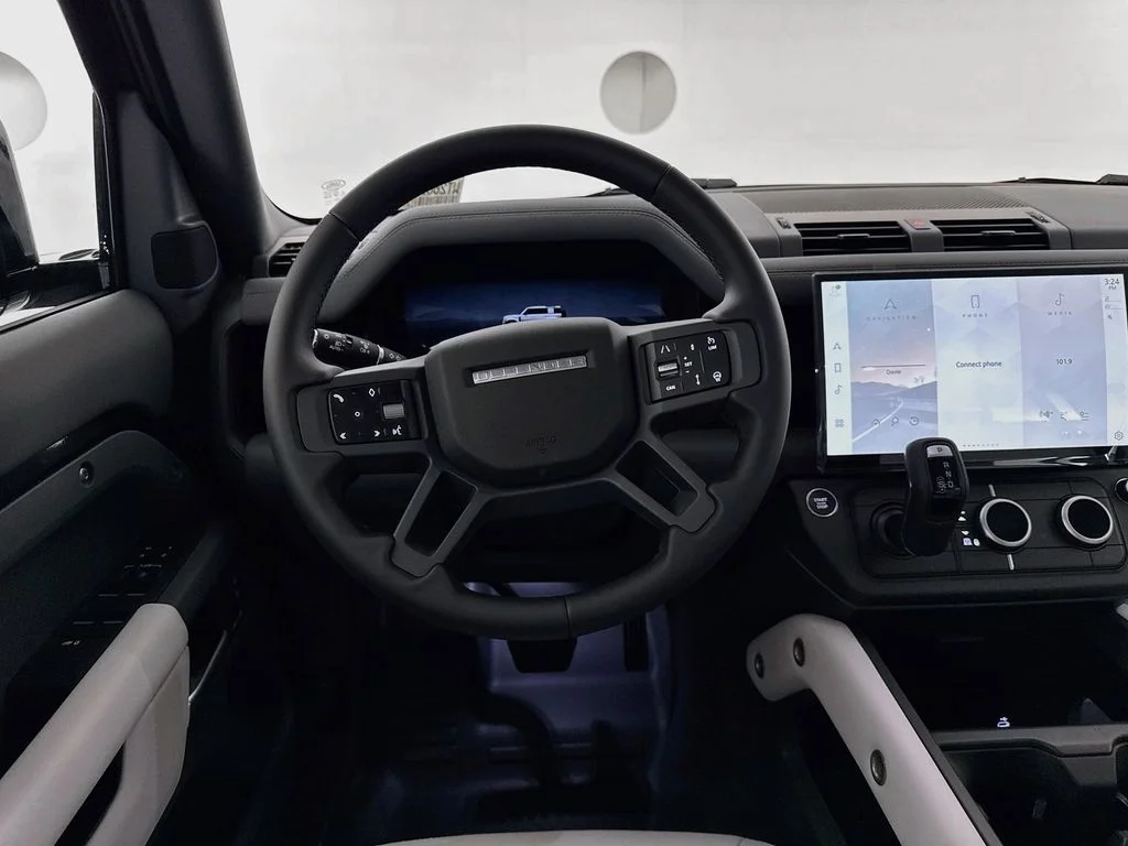 New 2026 Santorini Black Land Rover S image 23