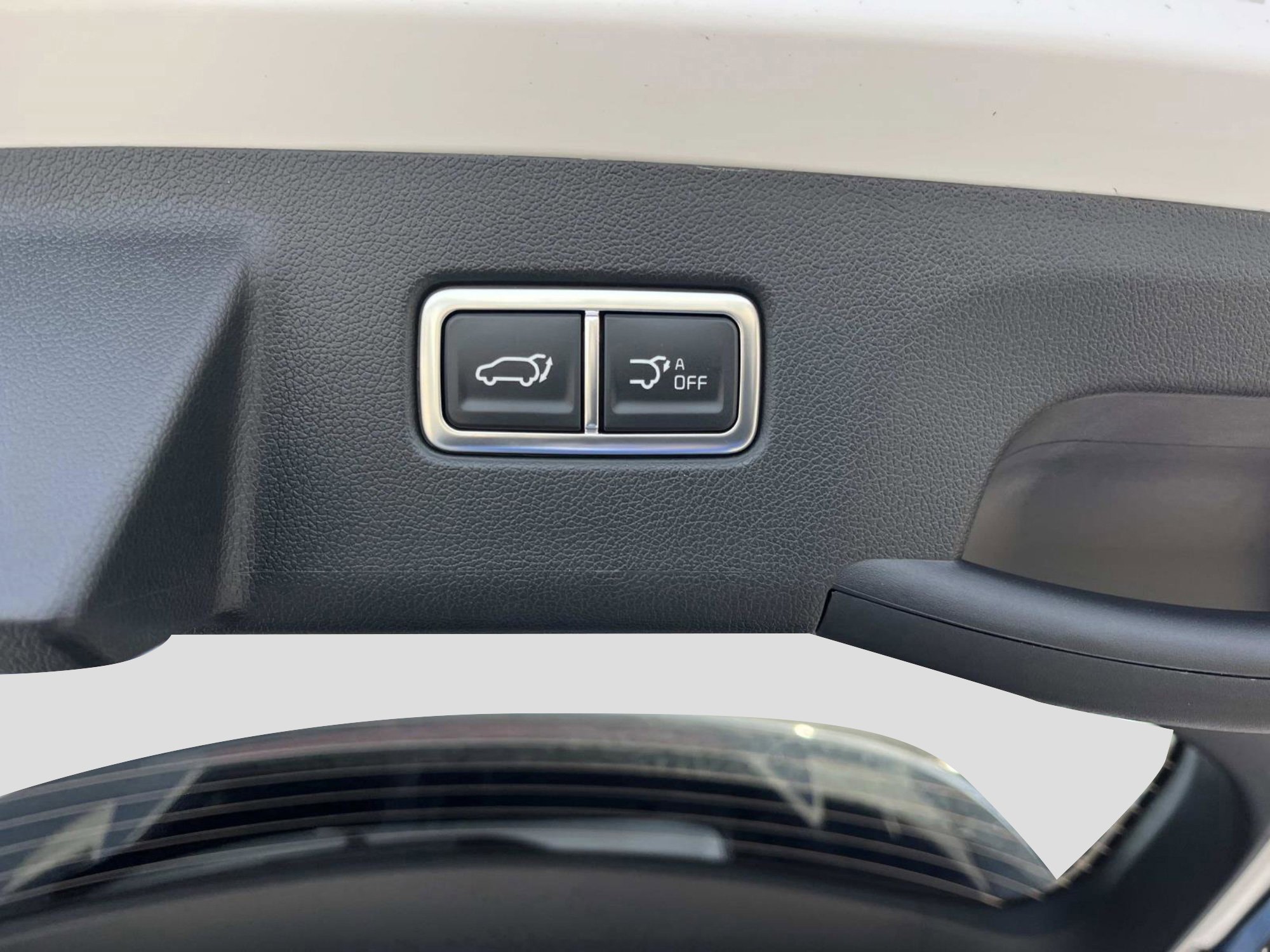 New 2026 Glacial White Pearl Kia EX image 13