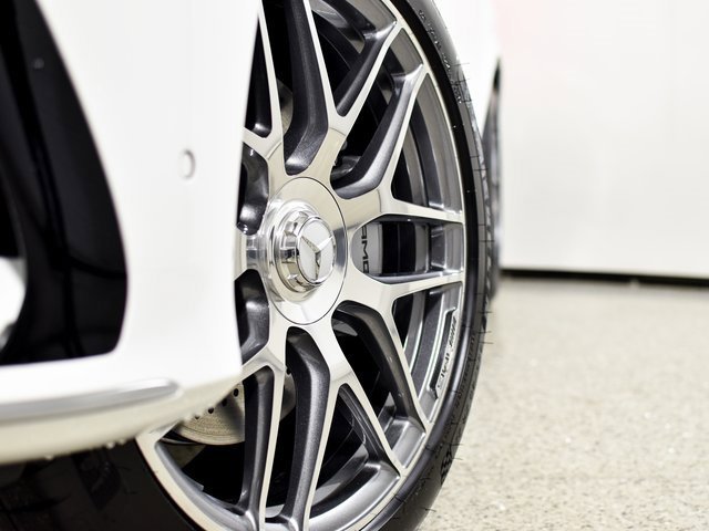 New 2026 Polar White Mercedes-Benz GLE 53 AMG® image 55