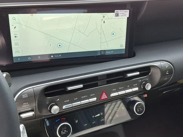 New 2026 Silver Hyundai SEL Convenience image 16