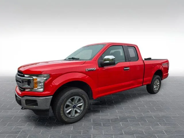 Used 2018 Red Ford XLT image 3