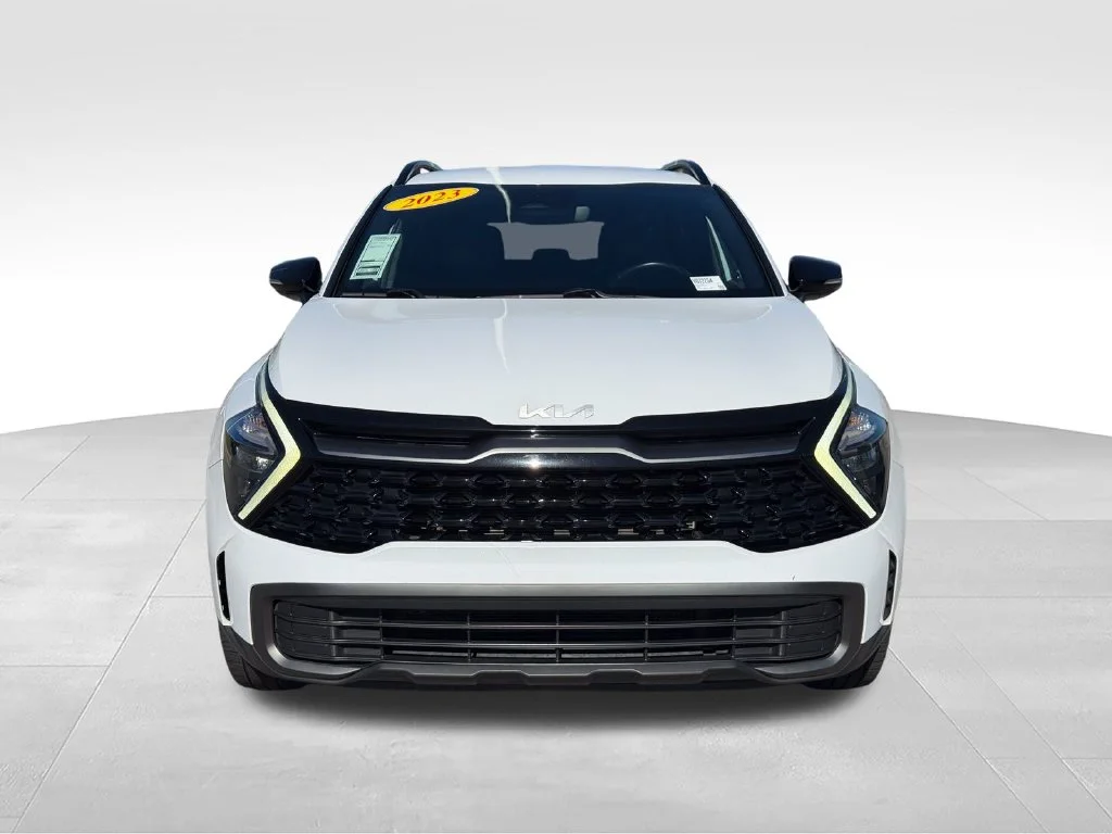 Used 2023 White Kia X-Line image 26