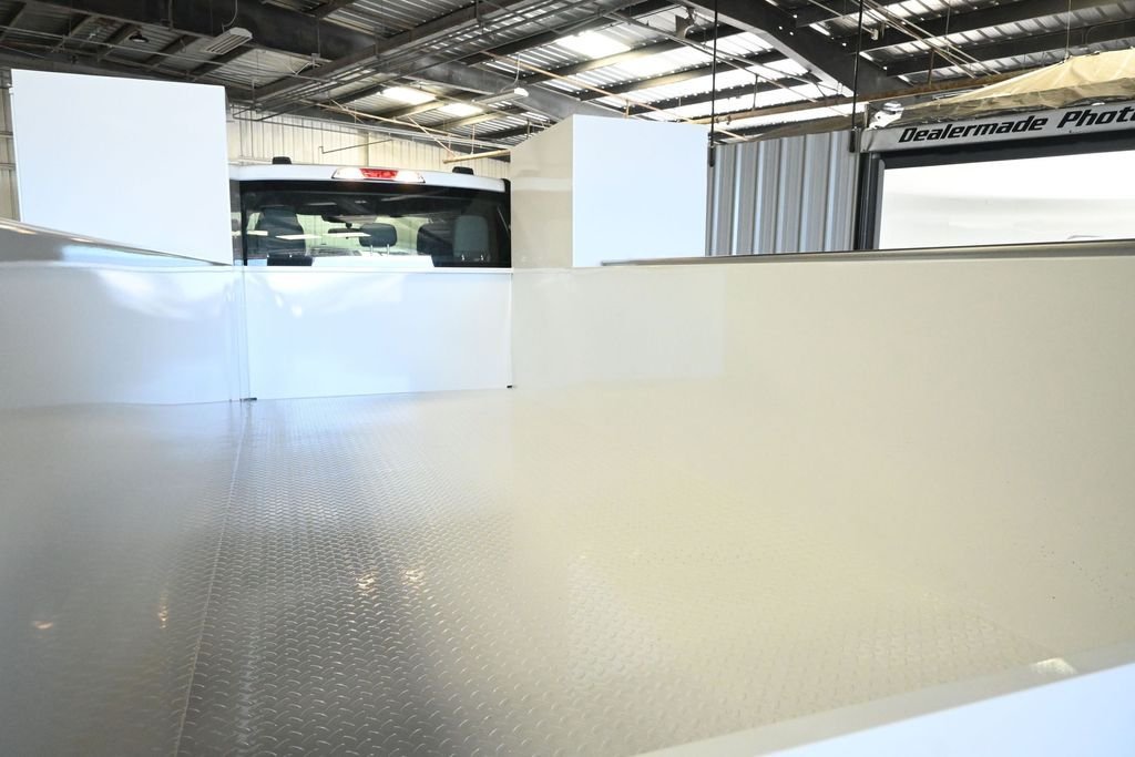 New 2026 Oxford White Ford XL image 29