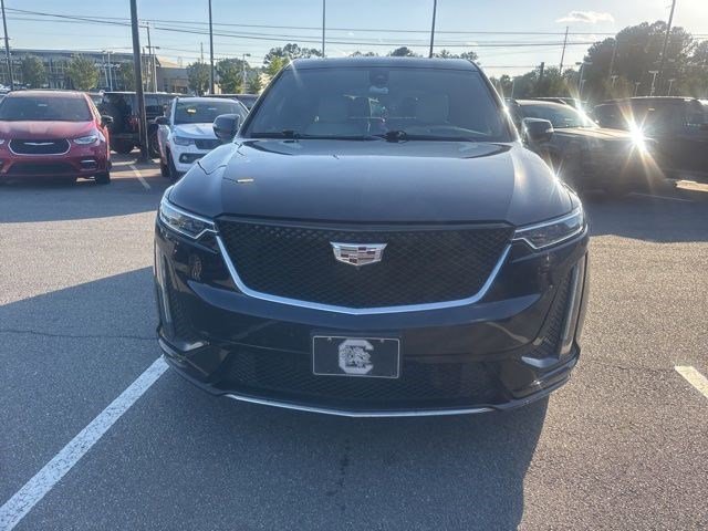 Used 2021 Dark Moon Blue Metallic Cadillac Sport image 4