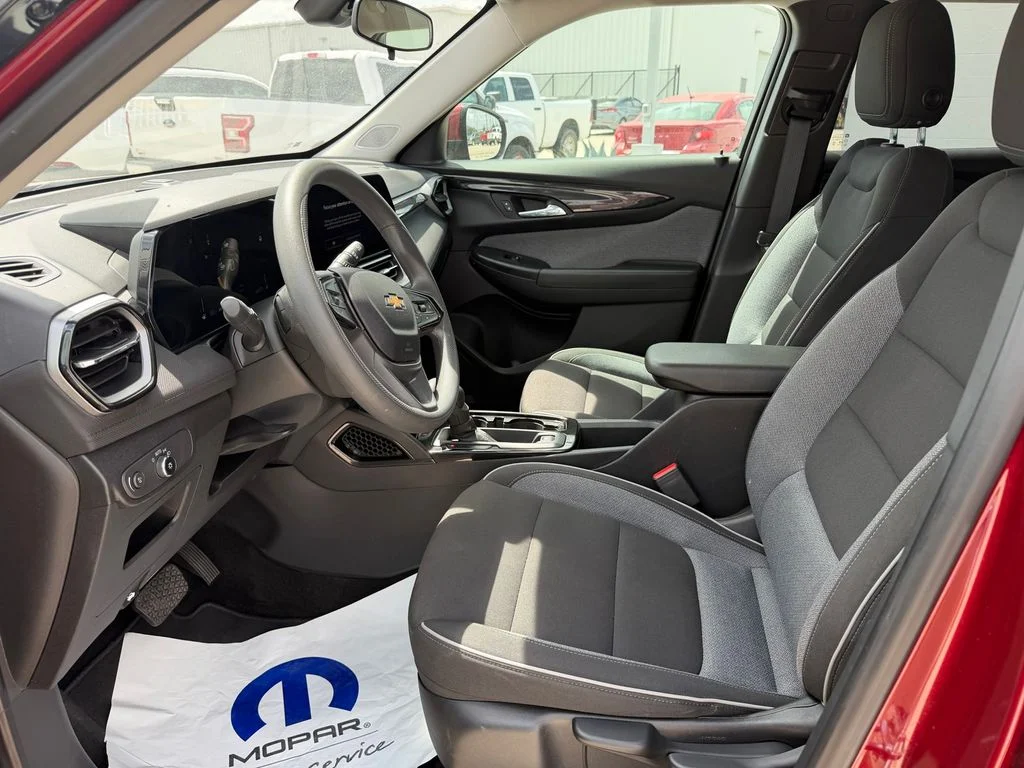 Used 2025 Red Chevrolet LT image 11