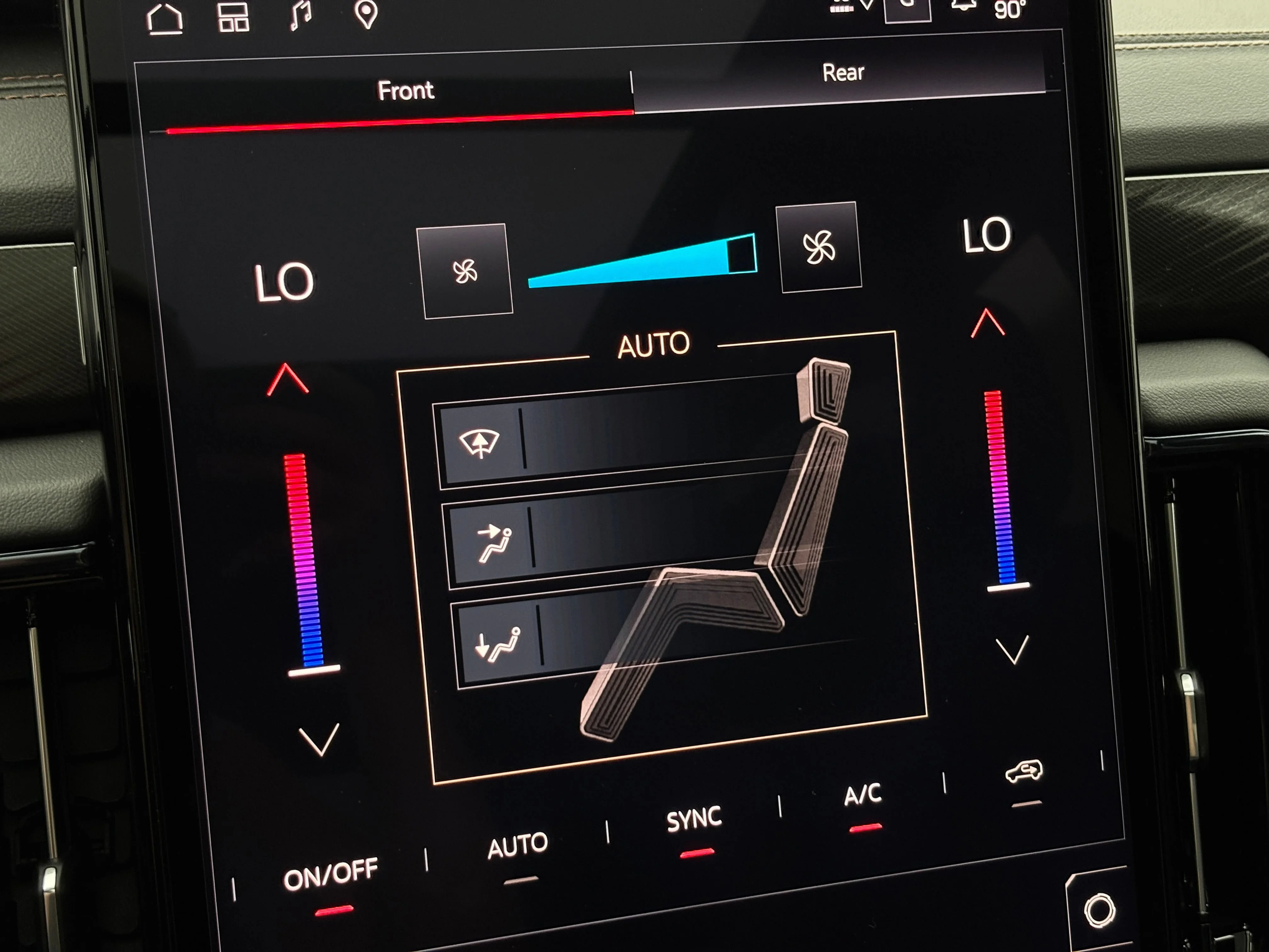 2026 GMC Yukon AT4 - Photo 30