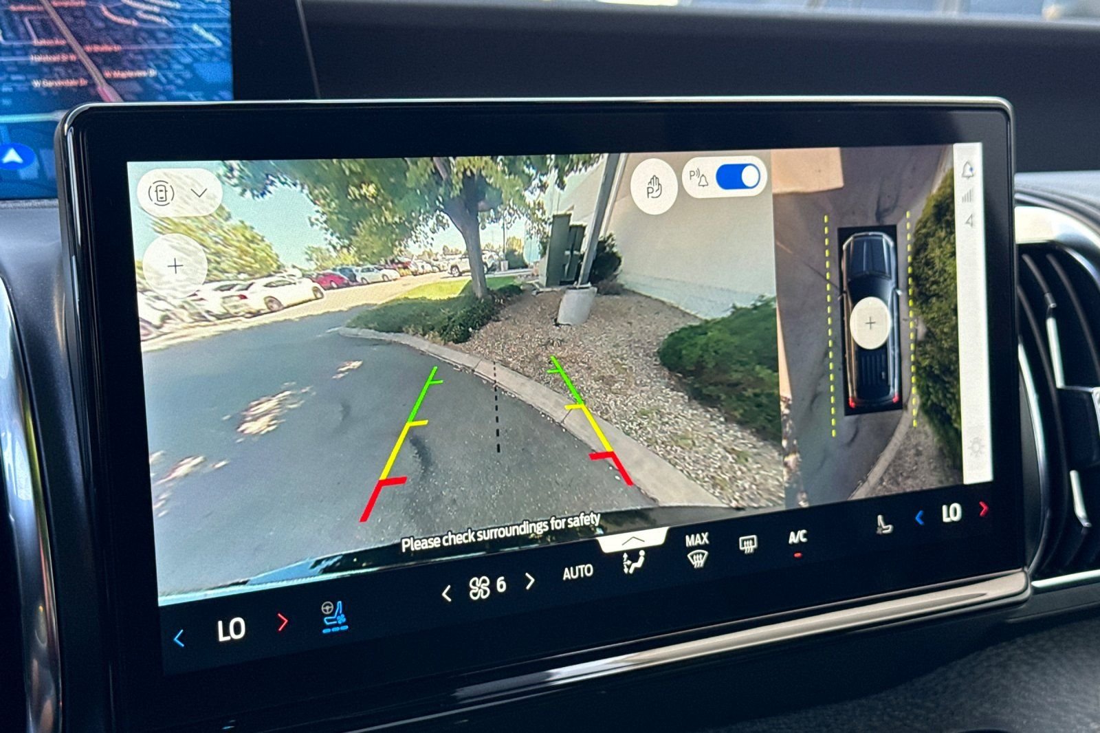 Used 2025  Ford Tremor image 21