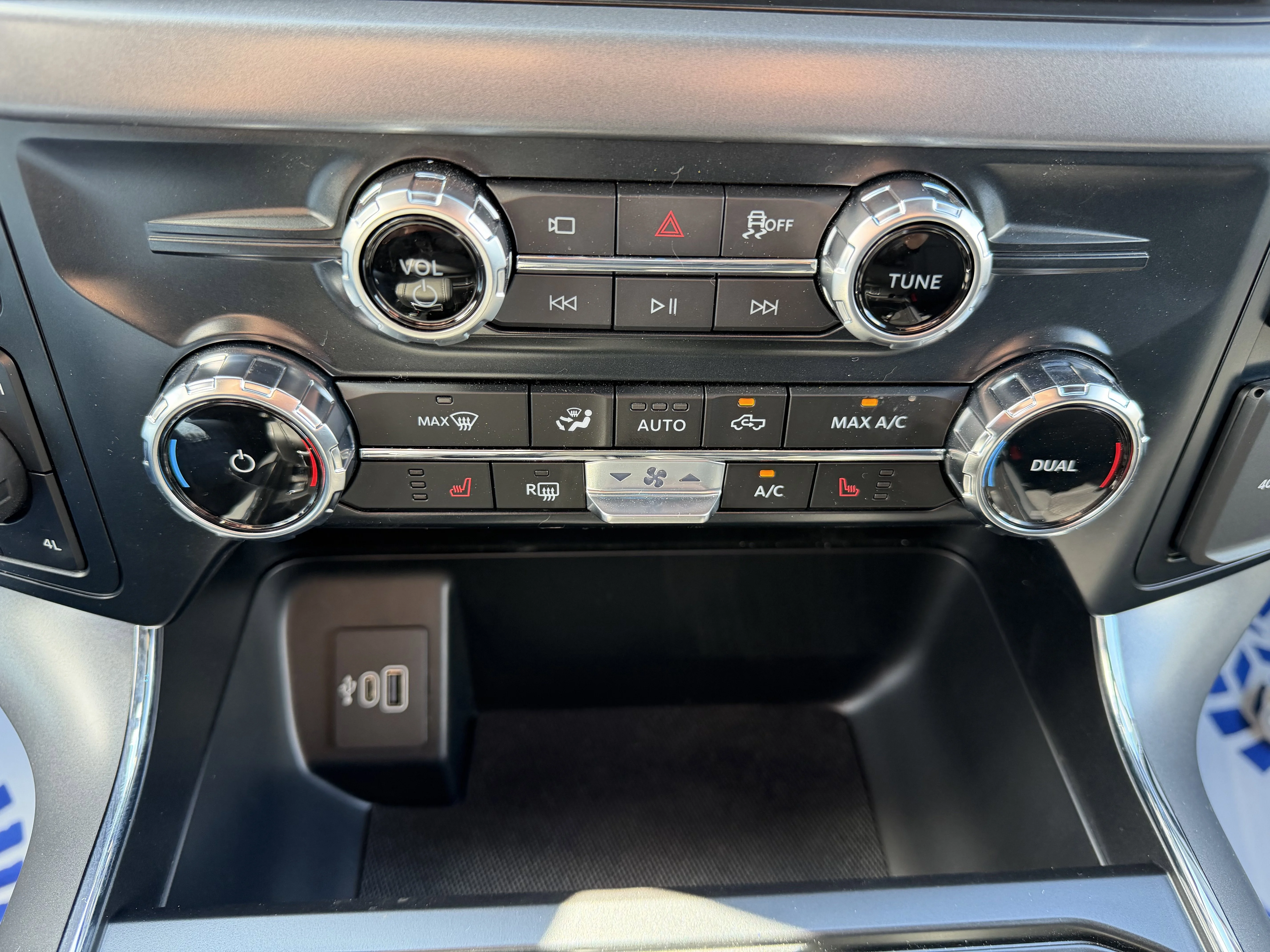 New 2026 Oxford White Ford XLT image 20