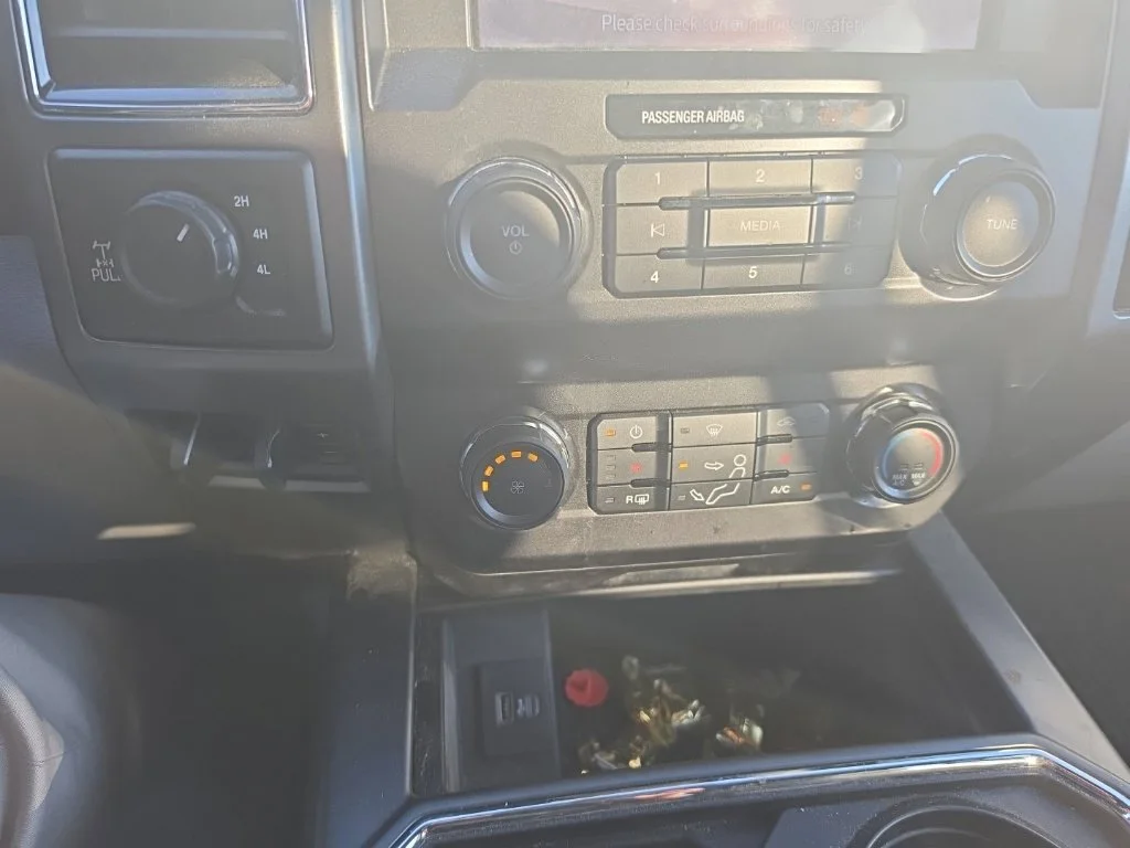 Used 2021 White Ford XLT image 19