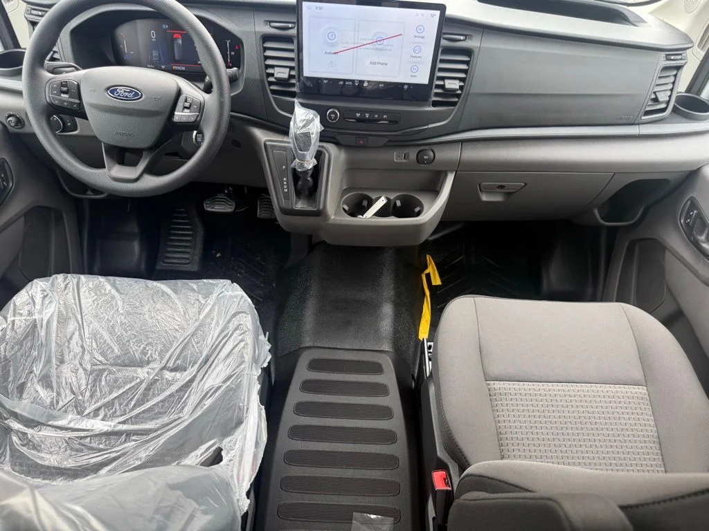 New 2026 White Ford Base image 47