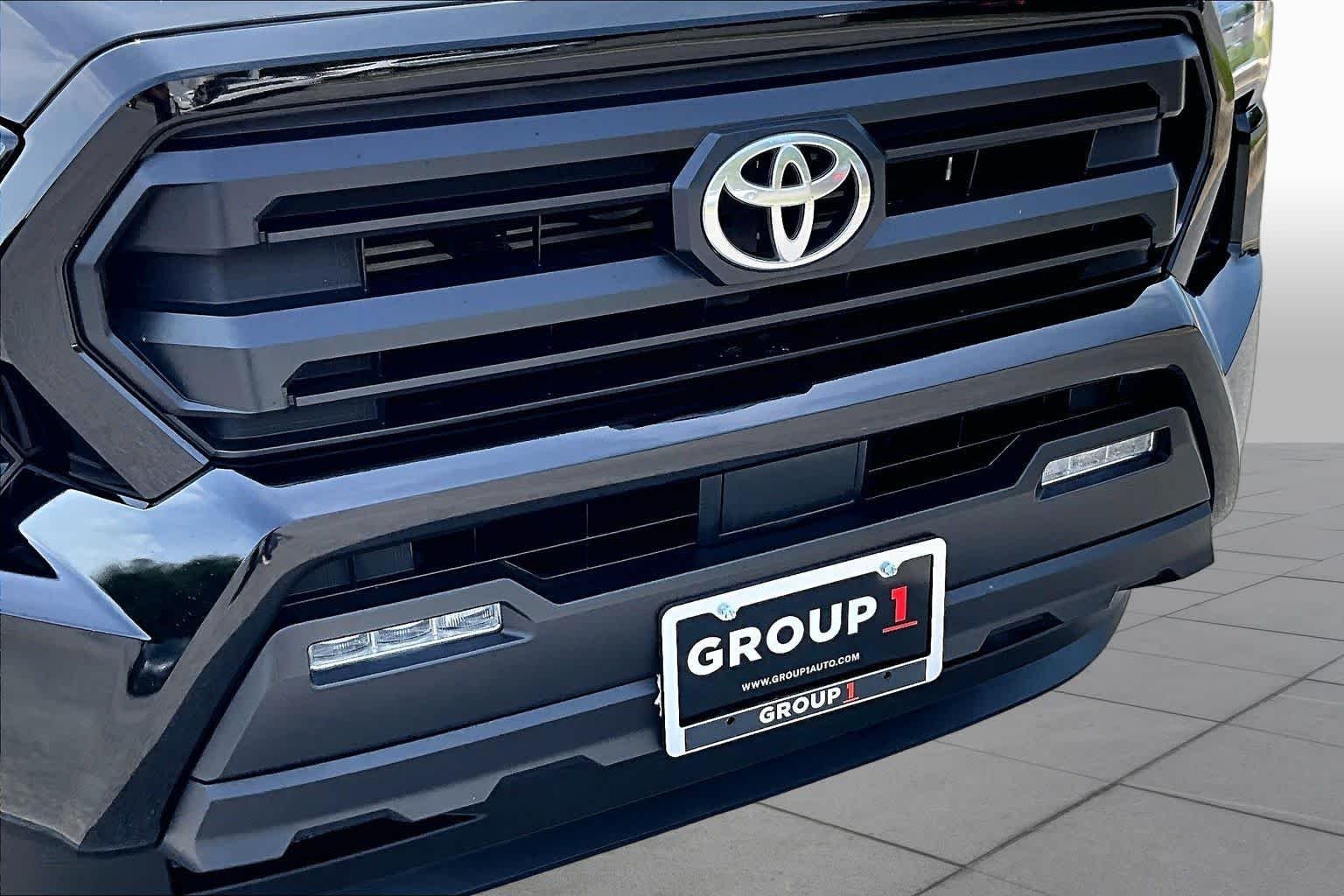Used 2025 Black Toyota SR5 image 29