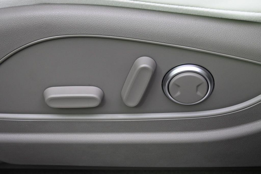New 2026 White Pearl Hyundai SEL AWD image 14