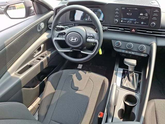 New 2026 Gray Hyundai SE image 9