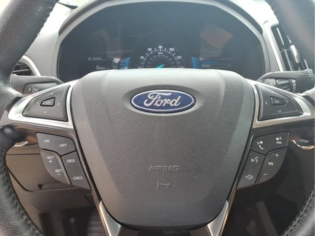 Used 2024  Ford SEL image 11