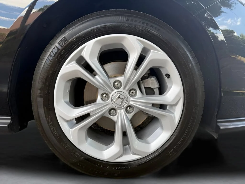 Used 2025 Black Honda LX image 32