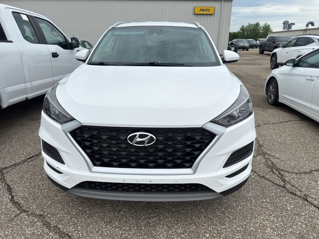 Used 2021 Winter White Hyundai SEL image 3