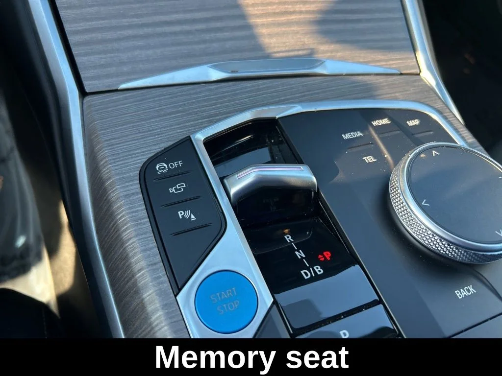 Used 2025 Gray BMW xDrive40 image 15