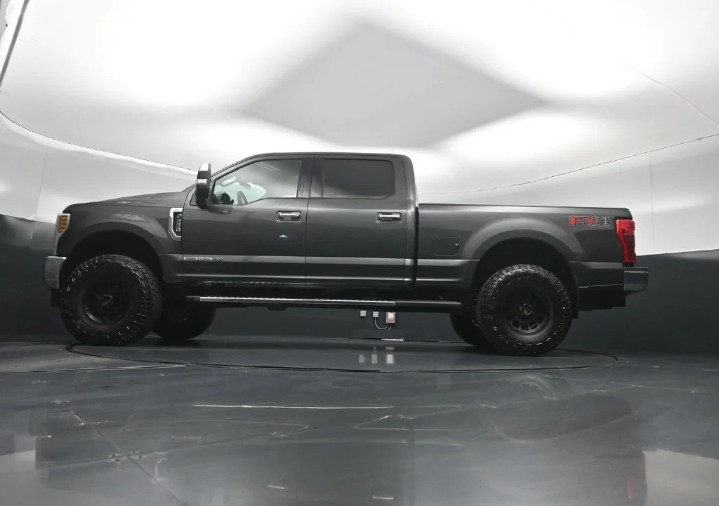 Used 2019 Gray Ford XLT image 45