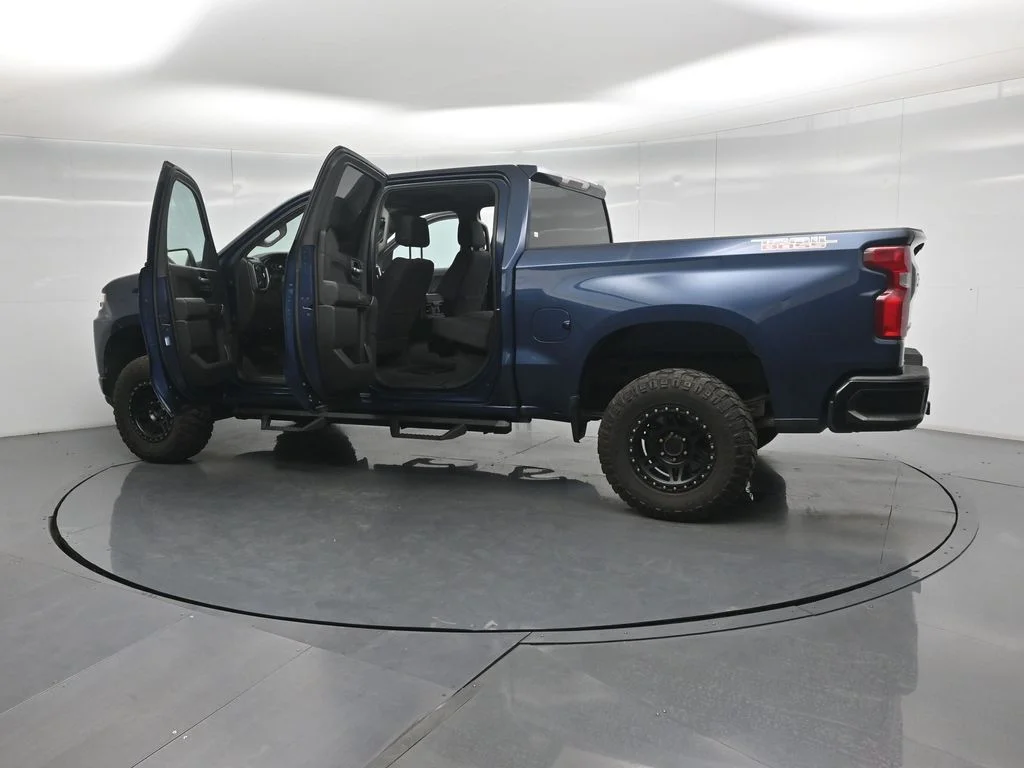 Used 2020 Blue Chevrolet LT Trail Boss image 35