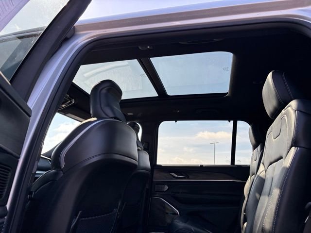 Used 2021 Silver JEEP Overland image 12