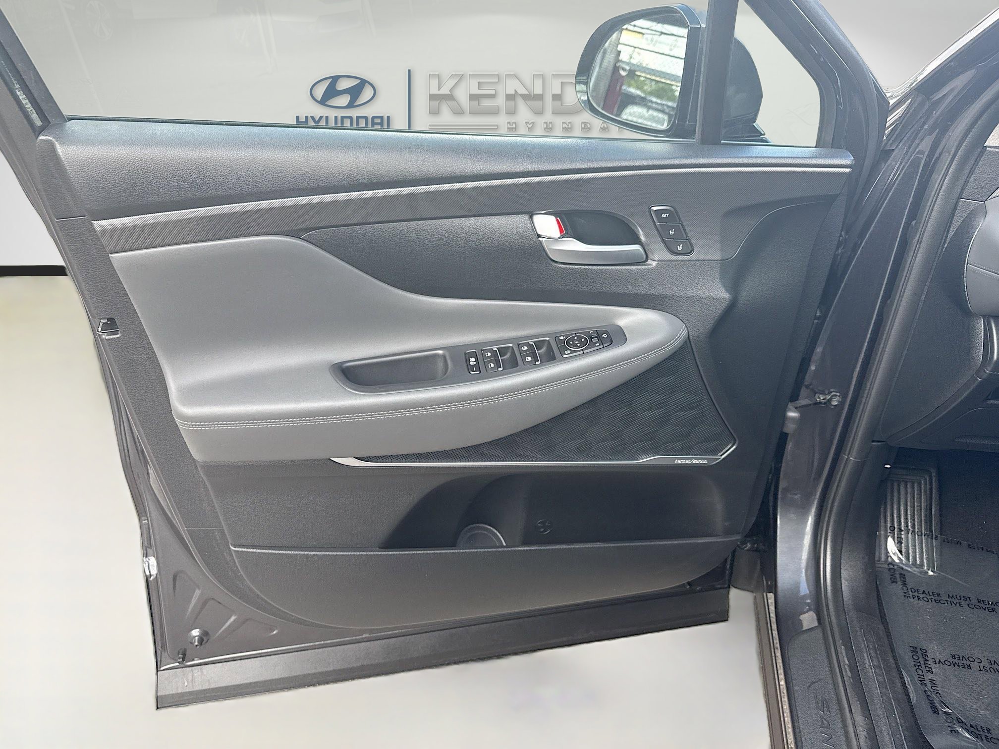 2022 Hyundai Santa Fe Limited - Photo 17