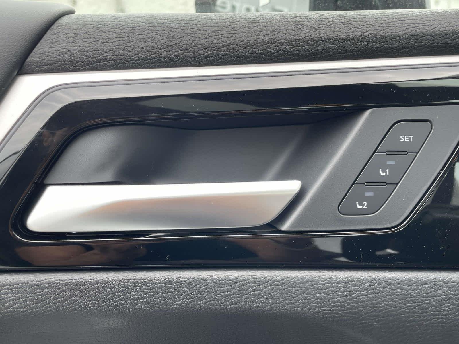 New 2026 Alpine Frost Nissan Platinum image 33