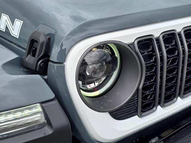 New 2026 Anvil Clear-Coat Exterior Paint Jeep Rubicon image 27