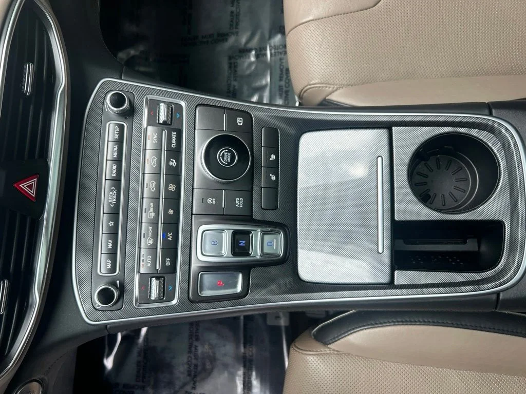 Used 2022 Gray Hyundai SEL image 17