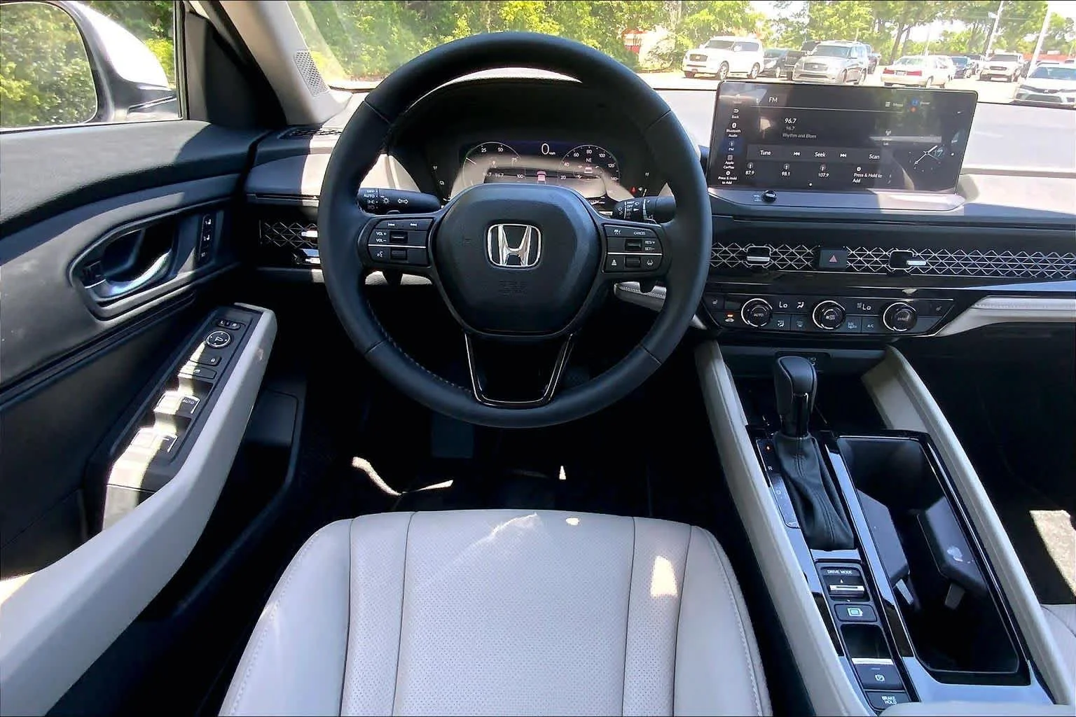 Used 2026 Platinum White Pearl Honda EX-L image 6