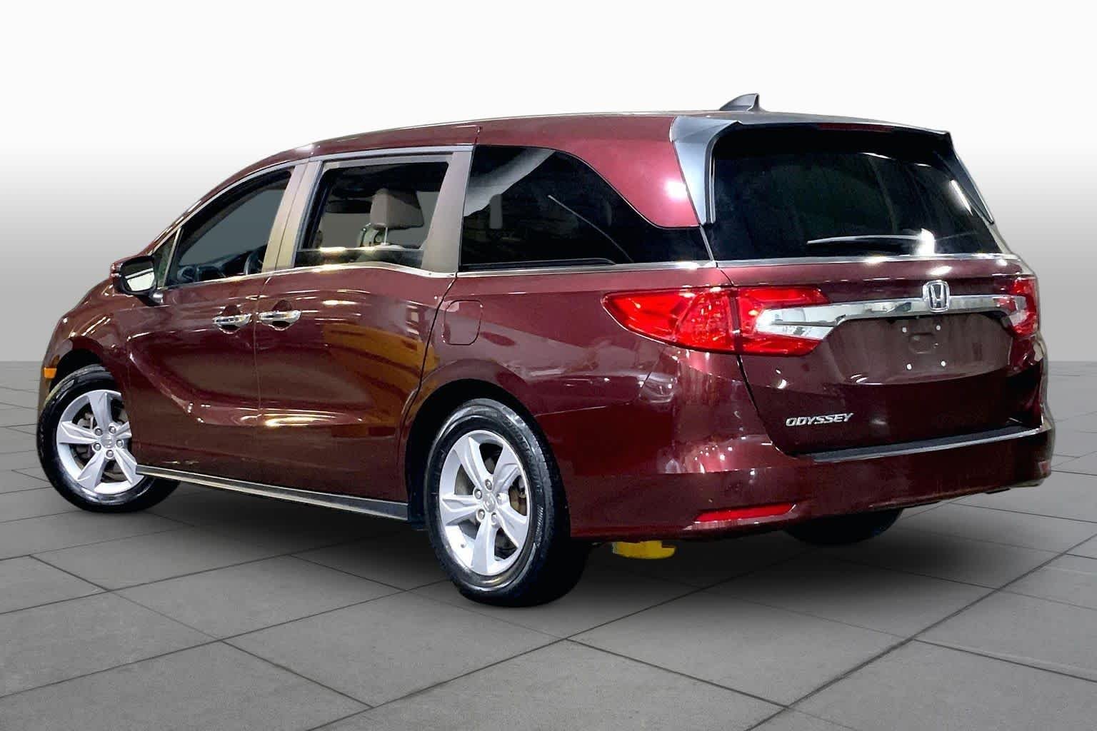 Used 2018 Deep Scarlet Pearl Honda EX image 12