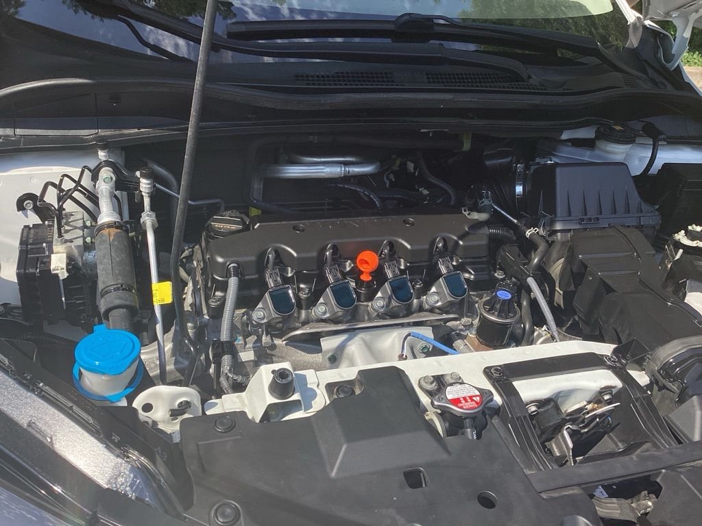 Used 2022 White Honda EX image 20