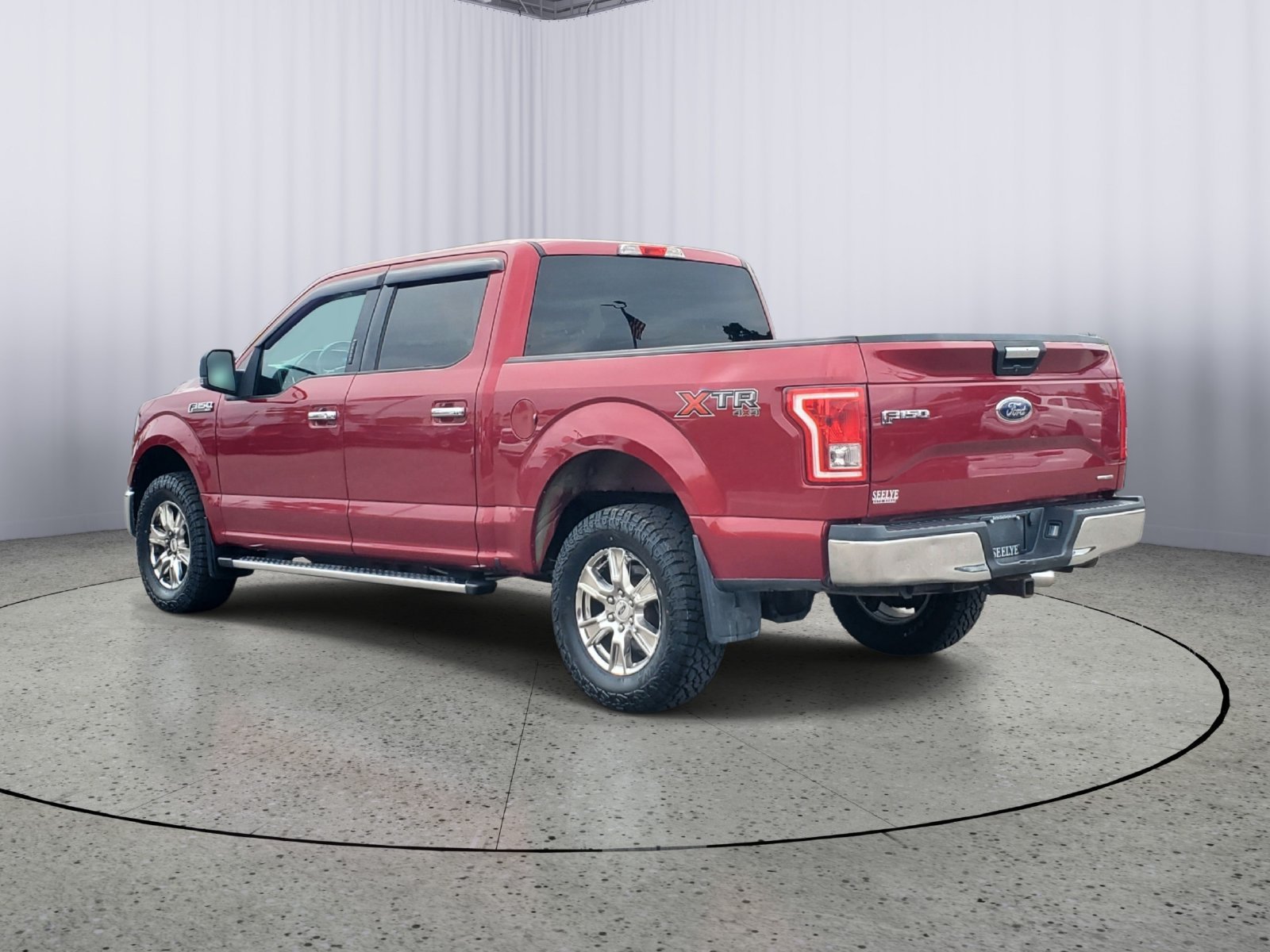 Used 2015 Red Ford XLT image 3