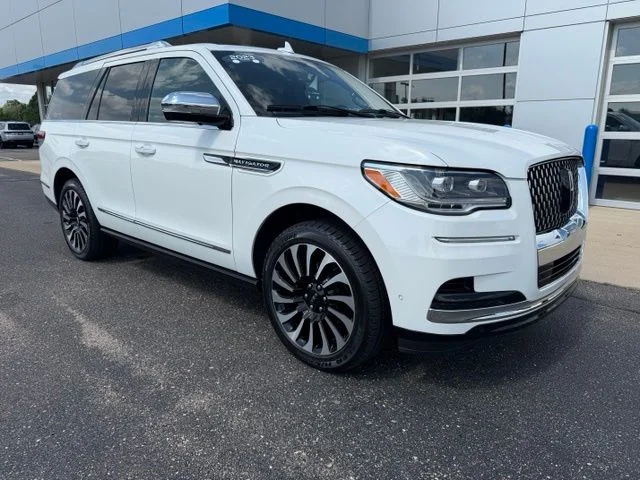 2023 Lincoln Navigator