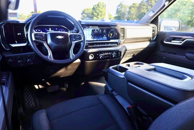 Used 2024 Blue Chevrolet LT image 7