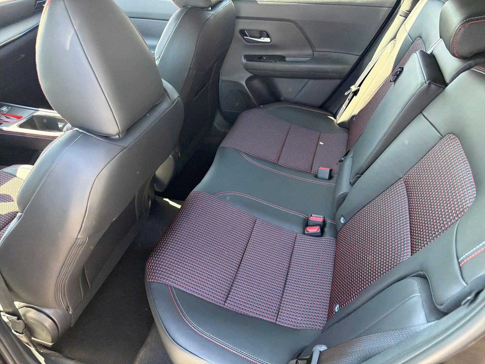 New 2026 Nissan Kicks SR 4D Sport Utility