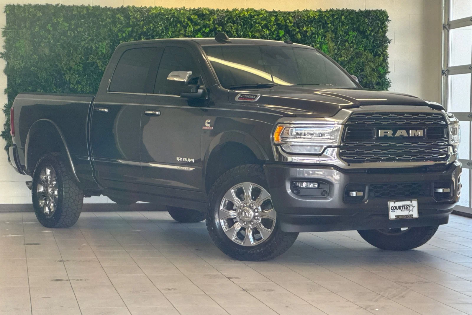 2019 RAM 2500 Laramie Limited 4X4 Crew Cab SWB's photo