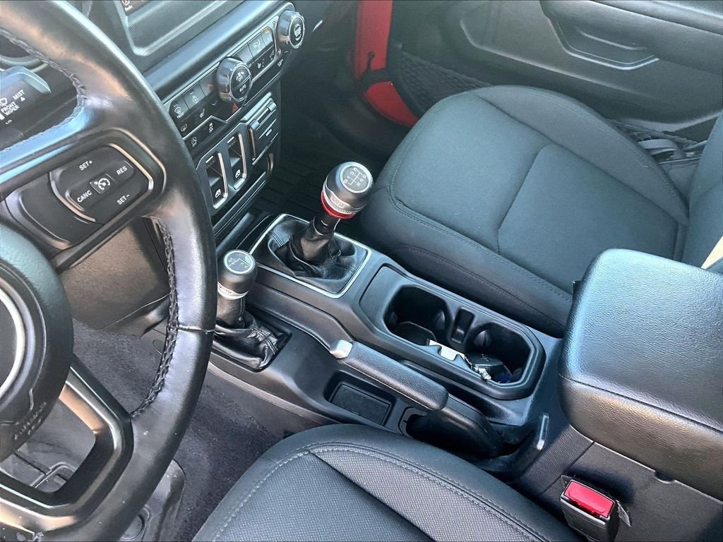 Used 2021 Red Jeep Sport S image 20