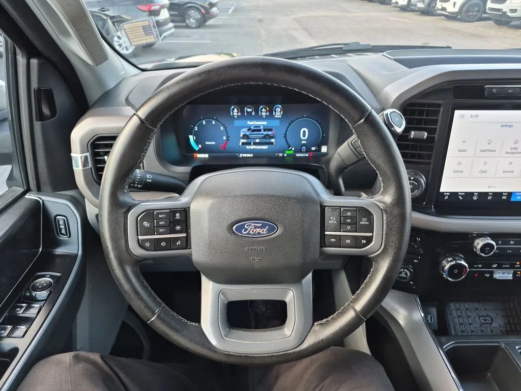 Used 2024 Black Metallic Ford XLT image 31
