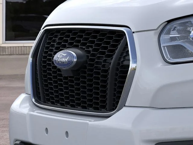 New 2025 Oxford White Ford Passenger Van XLT image 19