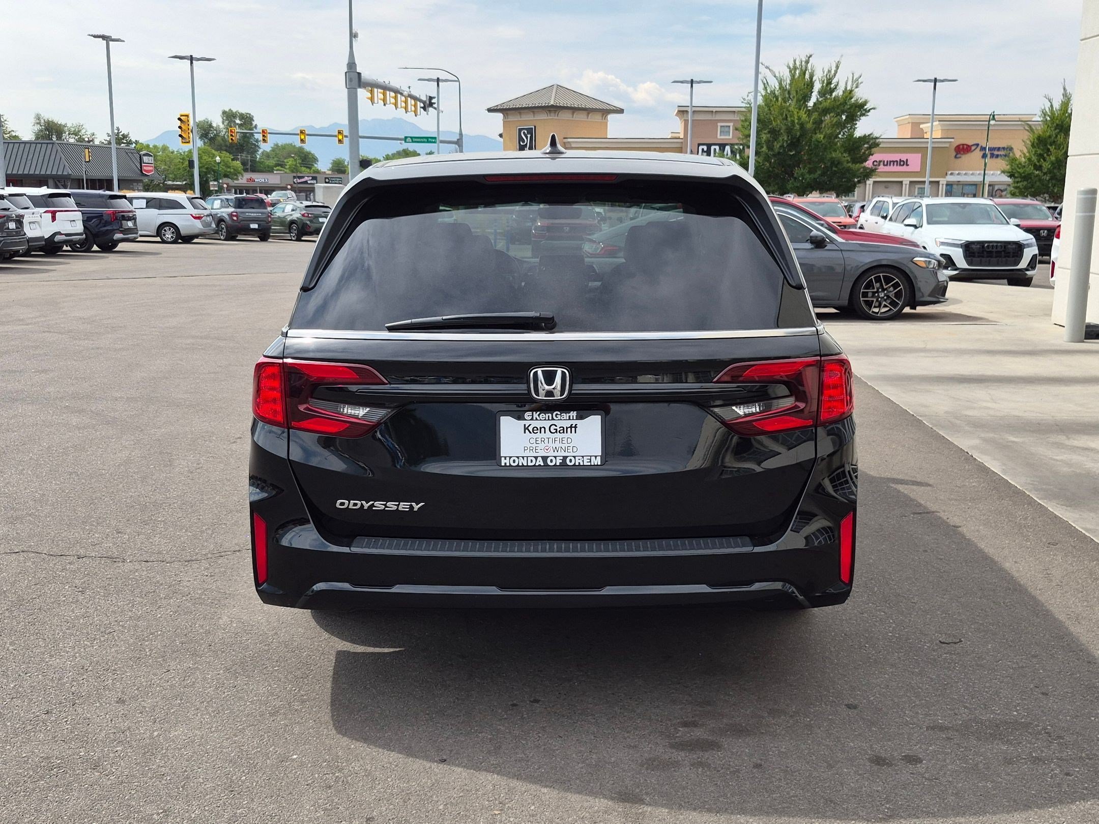 Used 2025 Black Honda EX-L image 4