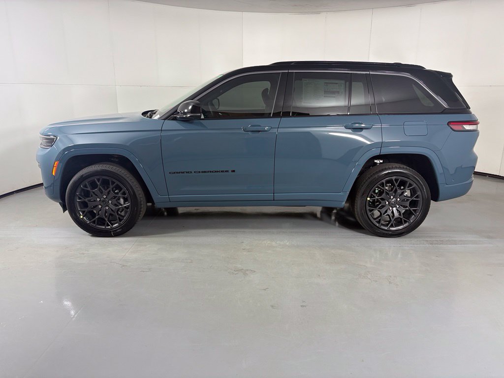 New 2027 Steel Blue Paint Jeep Summit image 5